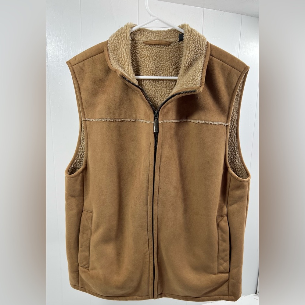 ✨vintage hand made wool & suede vest- fits like a modern Mens Large✨